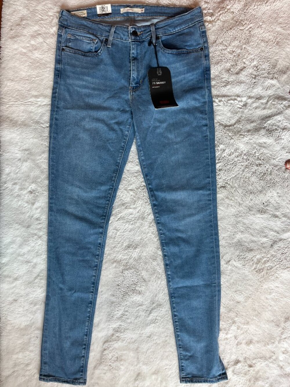 NWT Levi's Premium 711 Skinny Jeans Hypersoft Sculpt Light Wash Size 30x32